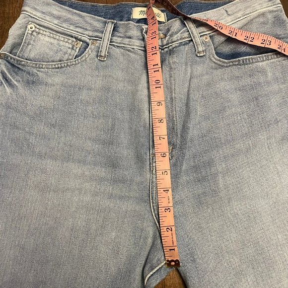 Madewell | The Mom Jean - Picture 9 of 12